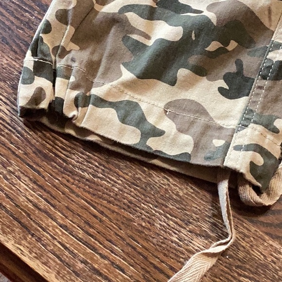 Women’s’ cargo camouflage elastic waist pants so. M - Picture 10 of 10